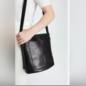 Madewell Transport Bucket Bag, Tote Black Leather